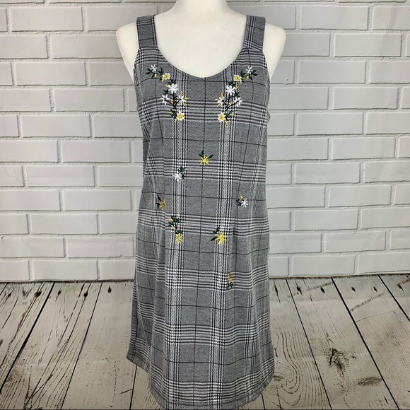🔥PROJECT 28 NYC🔥BLACK & WHITE PLAID SLEEVELESS EMBROIDERED MINI DRESS L NWT - Picture 3 of 6